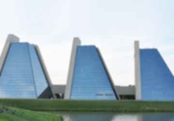 Pritzker Laureates Spotlight: Kevin Roche's Humanist Modernism