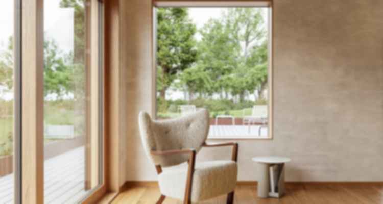 Warm Minimalism: Crafting Spaces with Depth, Warmth, and Restraint