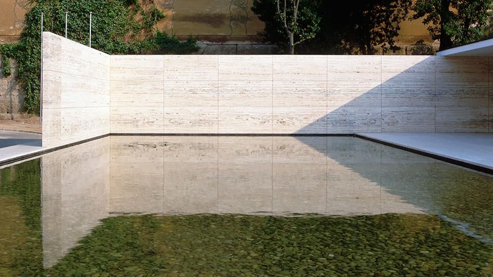 The Barcelona Pavilion - Exterior/Pathway - modlar.com