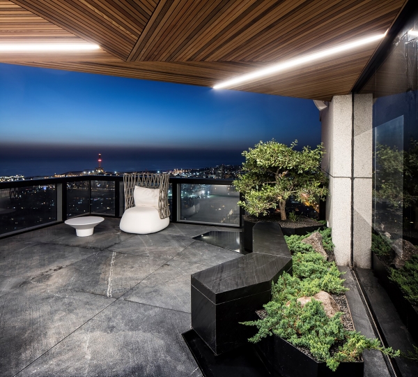 View of Origami Iron Penthouse - Outdoor Area - modlar.com