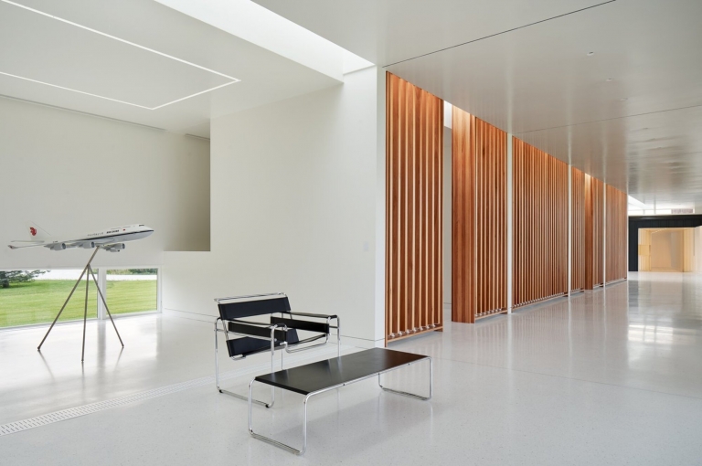 Horizon House & Art Gallery - Interior - modlar.com