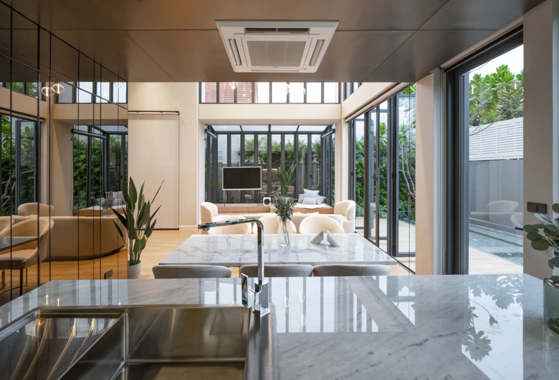 Alive Residence - modlar.com