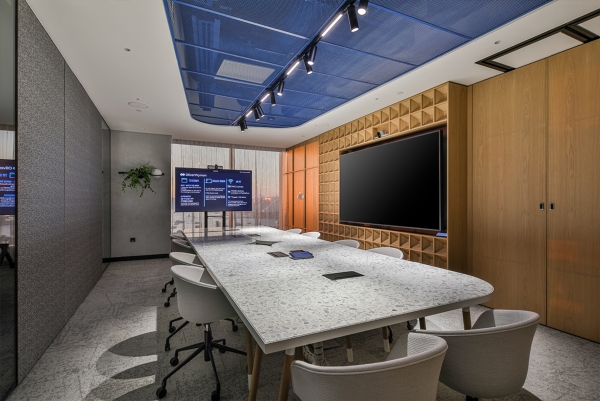 Oliver Wyman Dubai - Boardroom - modlar.com