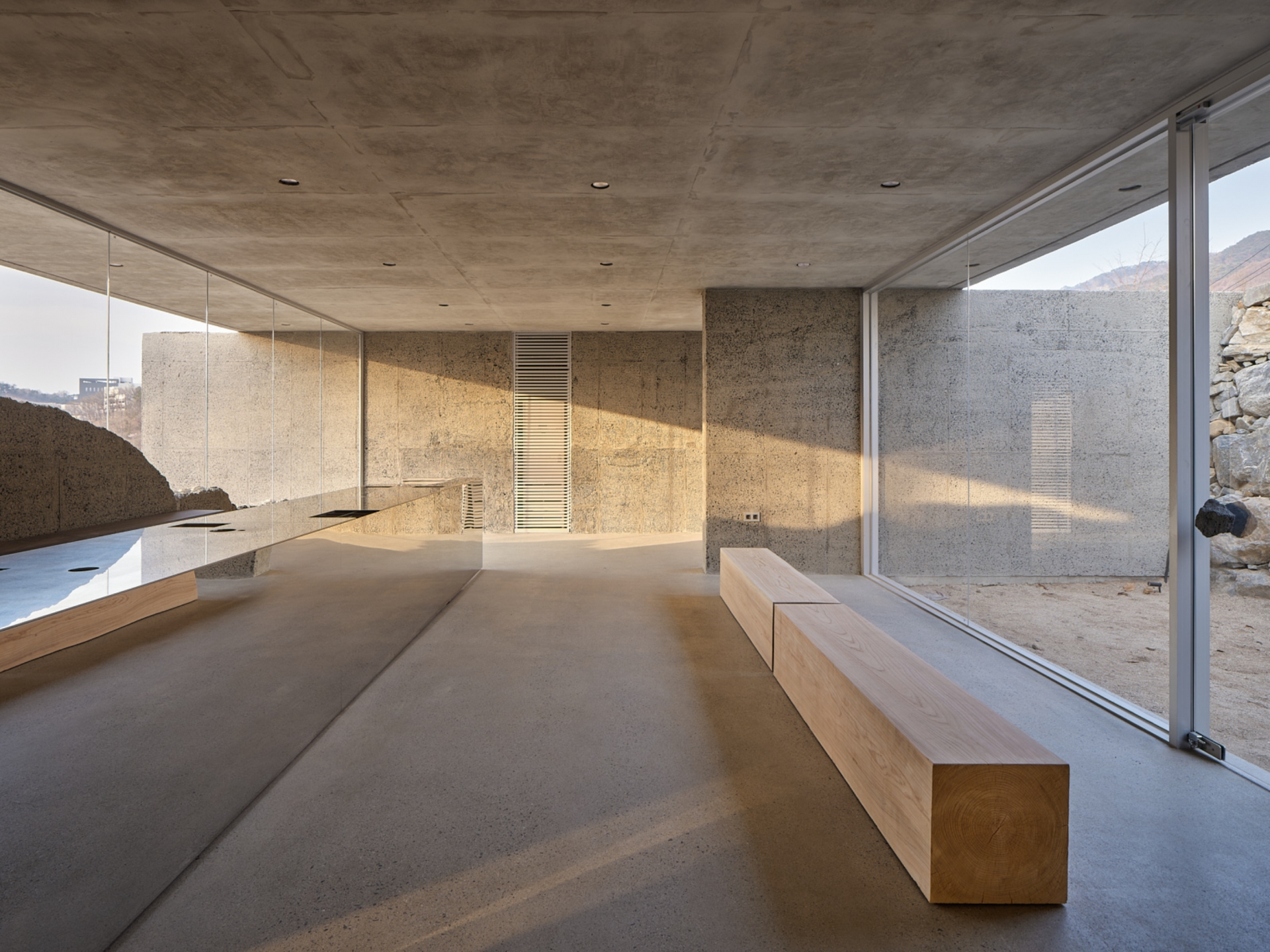 Stunning Concrete Wall Interior Decoration image