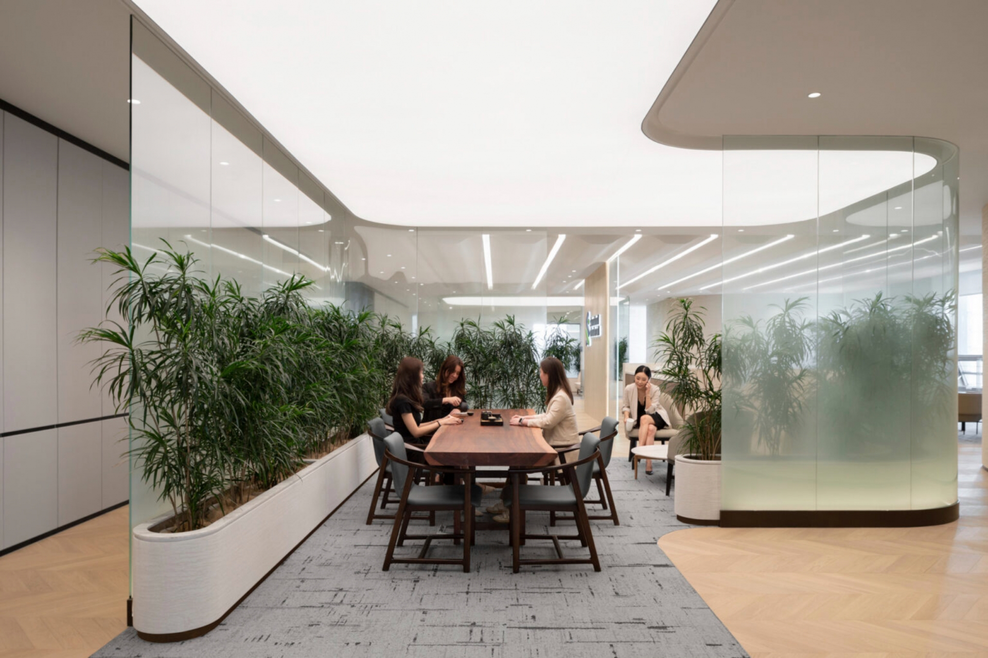 Standard Chartered Bank Shanghai Headquarters - modlar.com