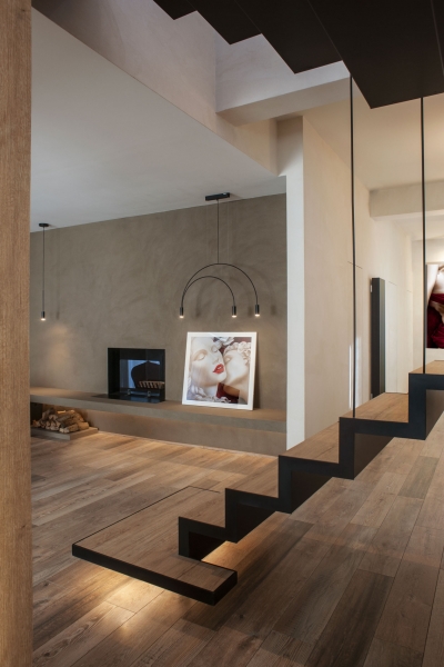 Exterior Stairs For Penthouse Access preview