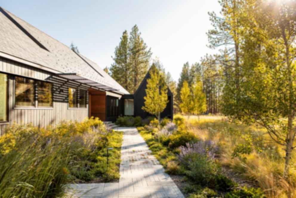 Bend House - Exterior - modlar.com