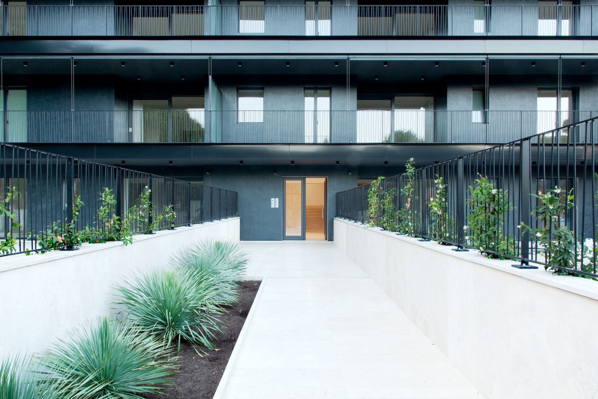 Live Apartments Rome - Exterior - modlar.com