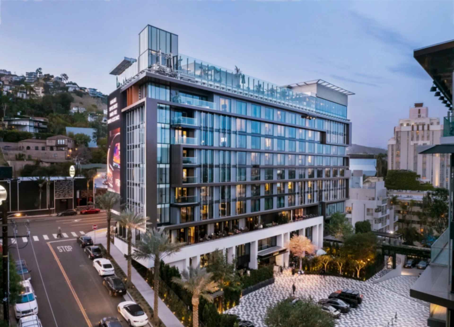 Pendry West Hollywood Hotel and Residences - Piazza