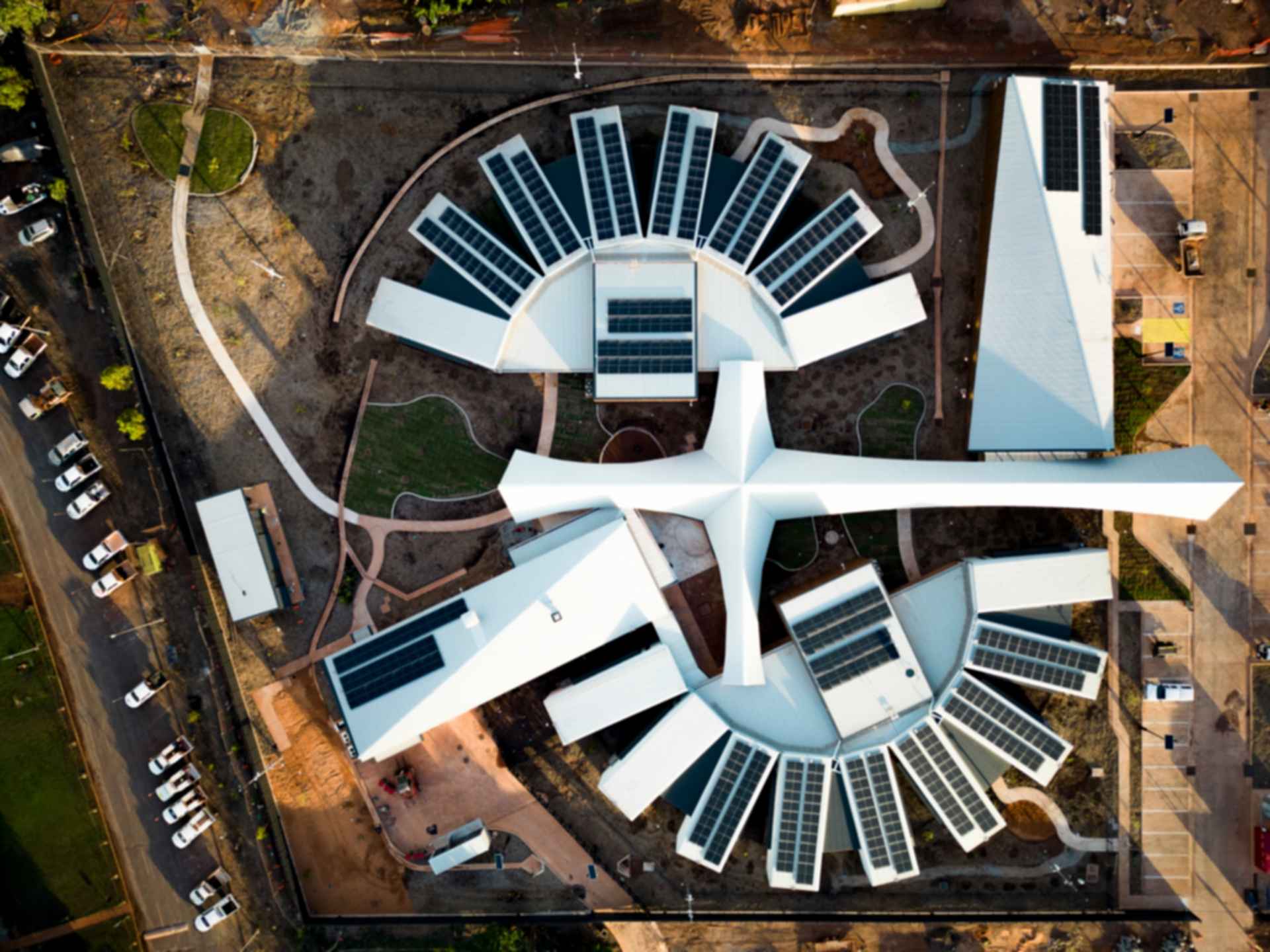Yutjuwala Djiwarr Aged Care Center - Exterior