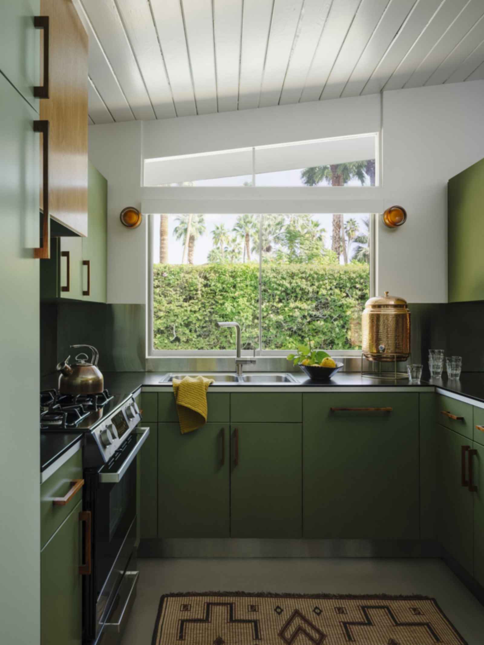 Palm Springs Residence - Kitchen