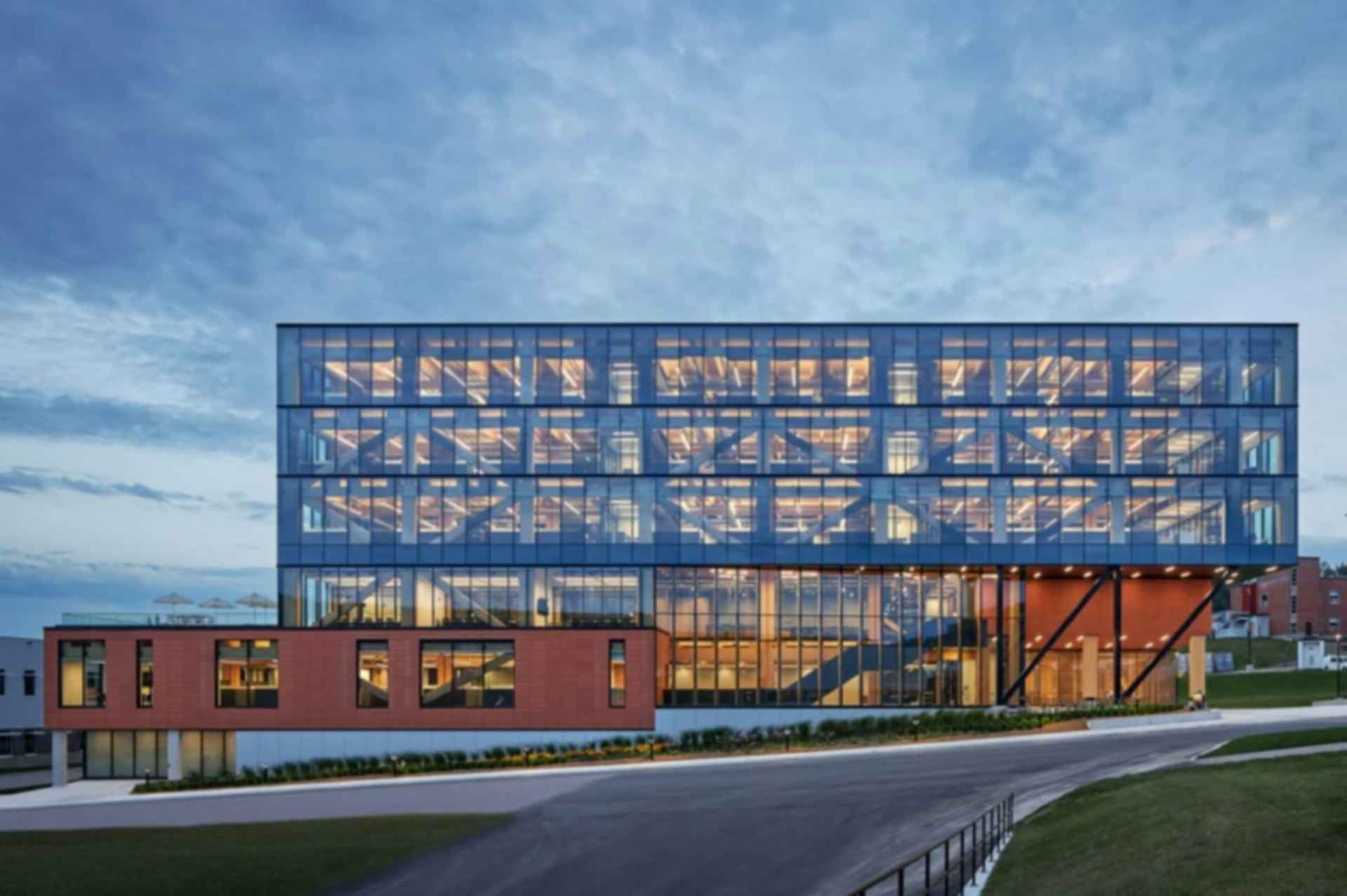 CNL Science Collaboration Center - Exterior