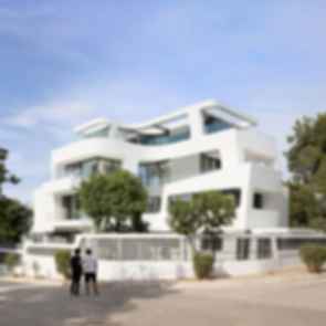 House Symbiosis