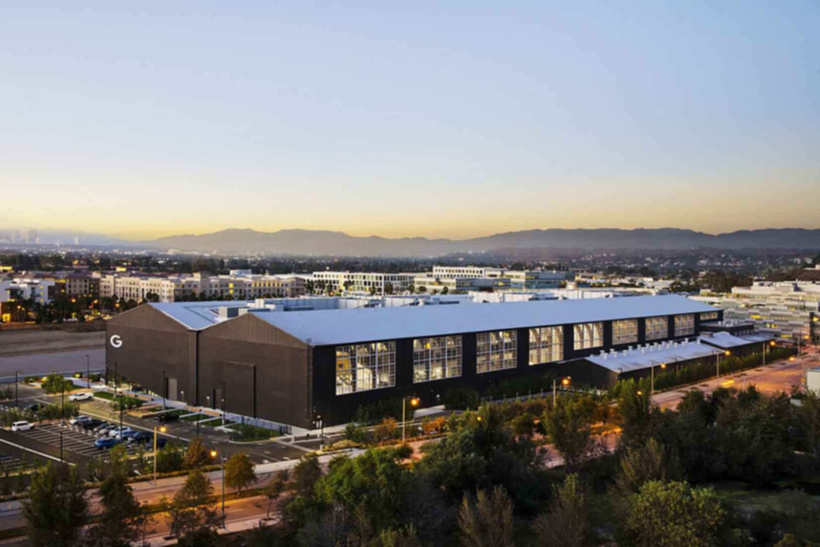 Google Spruce Goose - Exterior