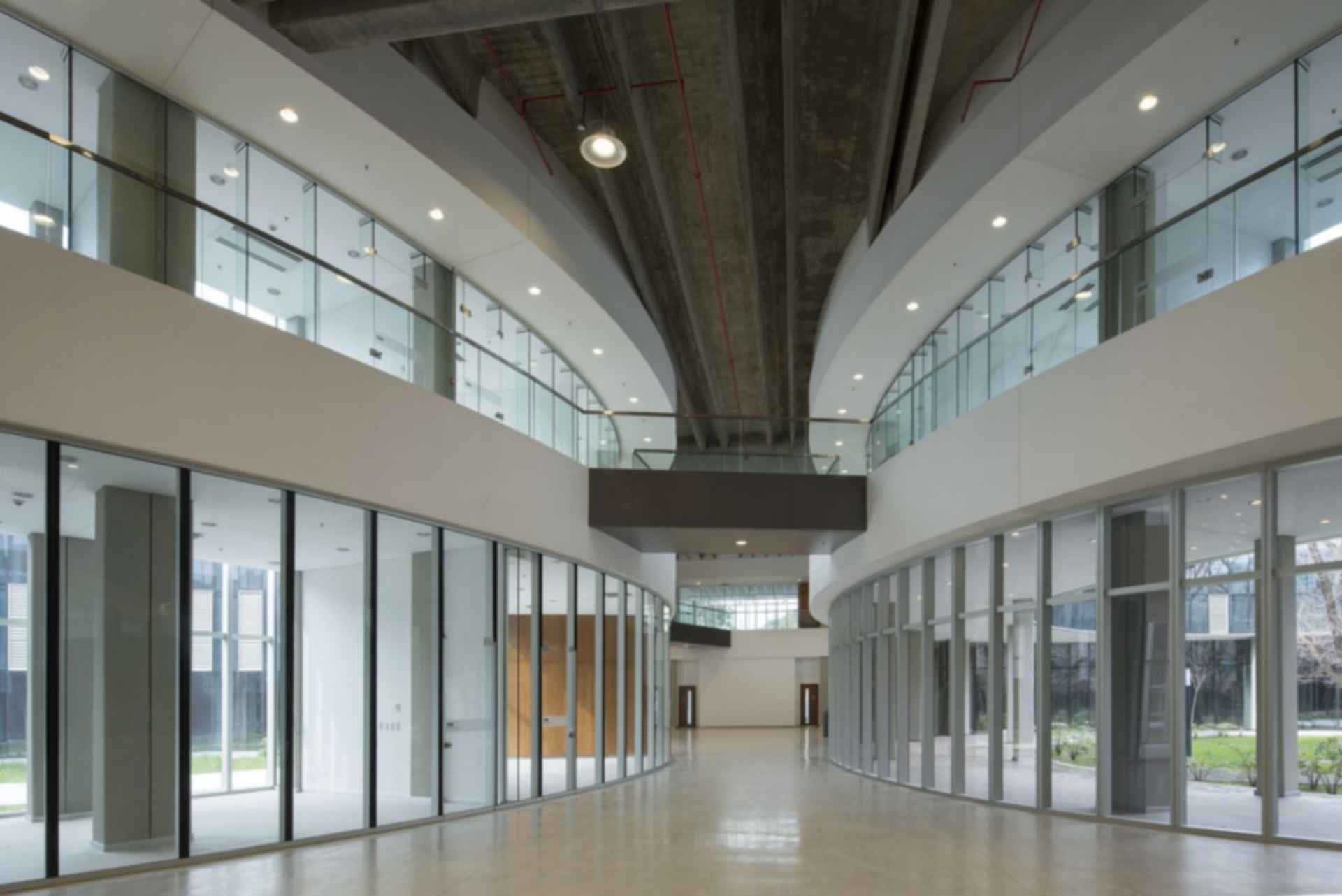 Pabellón II - Central Atrium