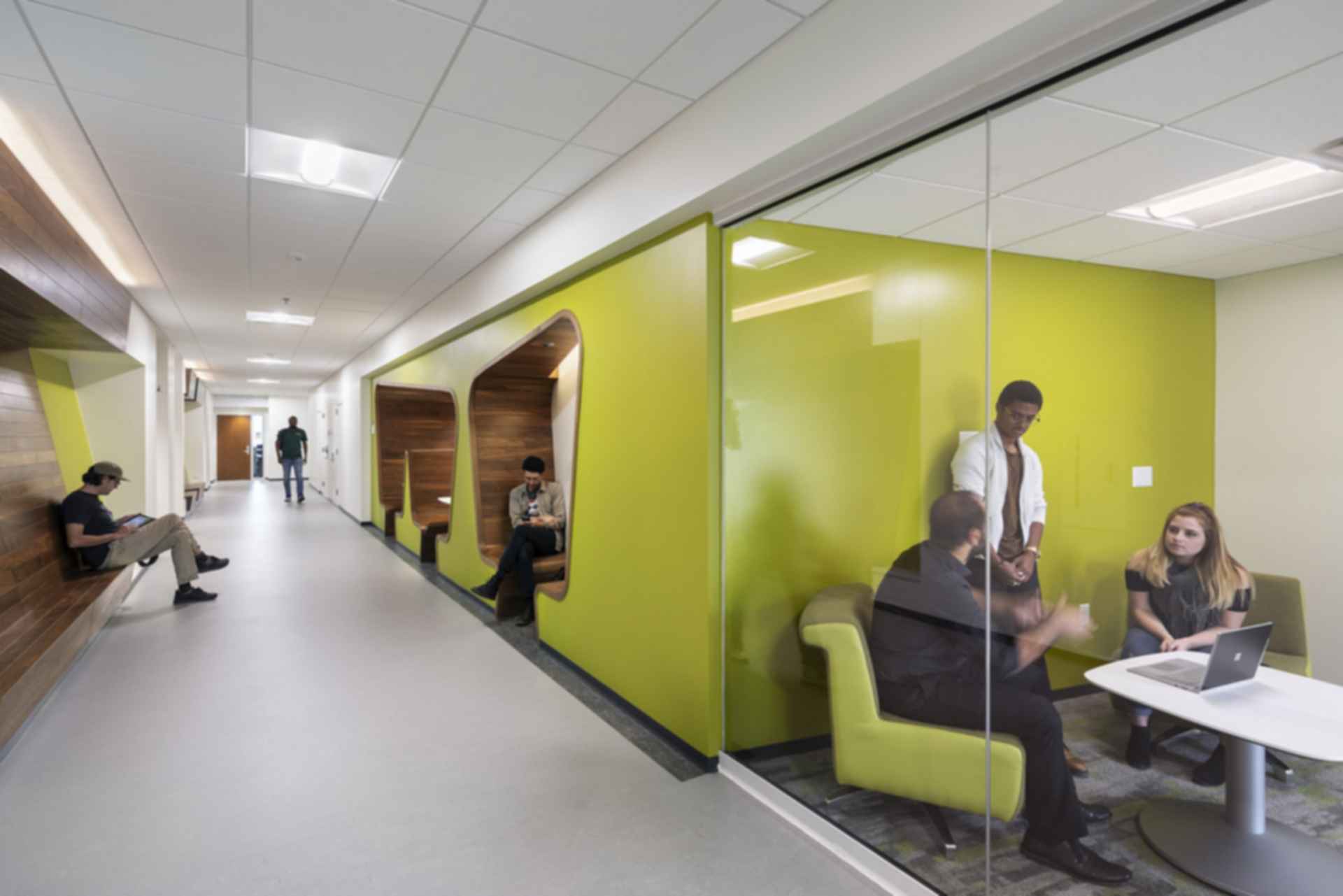 Wayne State University's Mike Ilitch School of Business - Collaborative Spaces