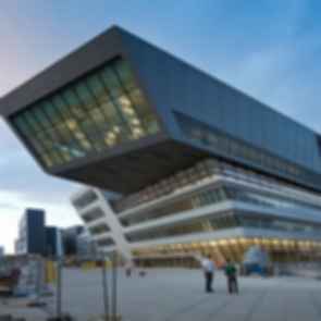 Library and Learning Center of Economics Vienna - Exterior