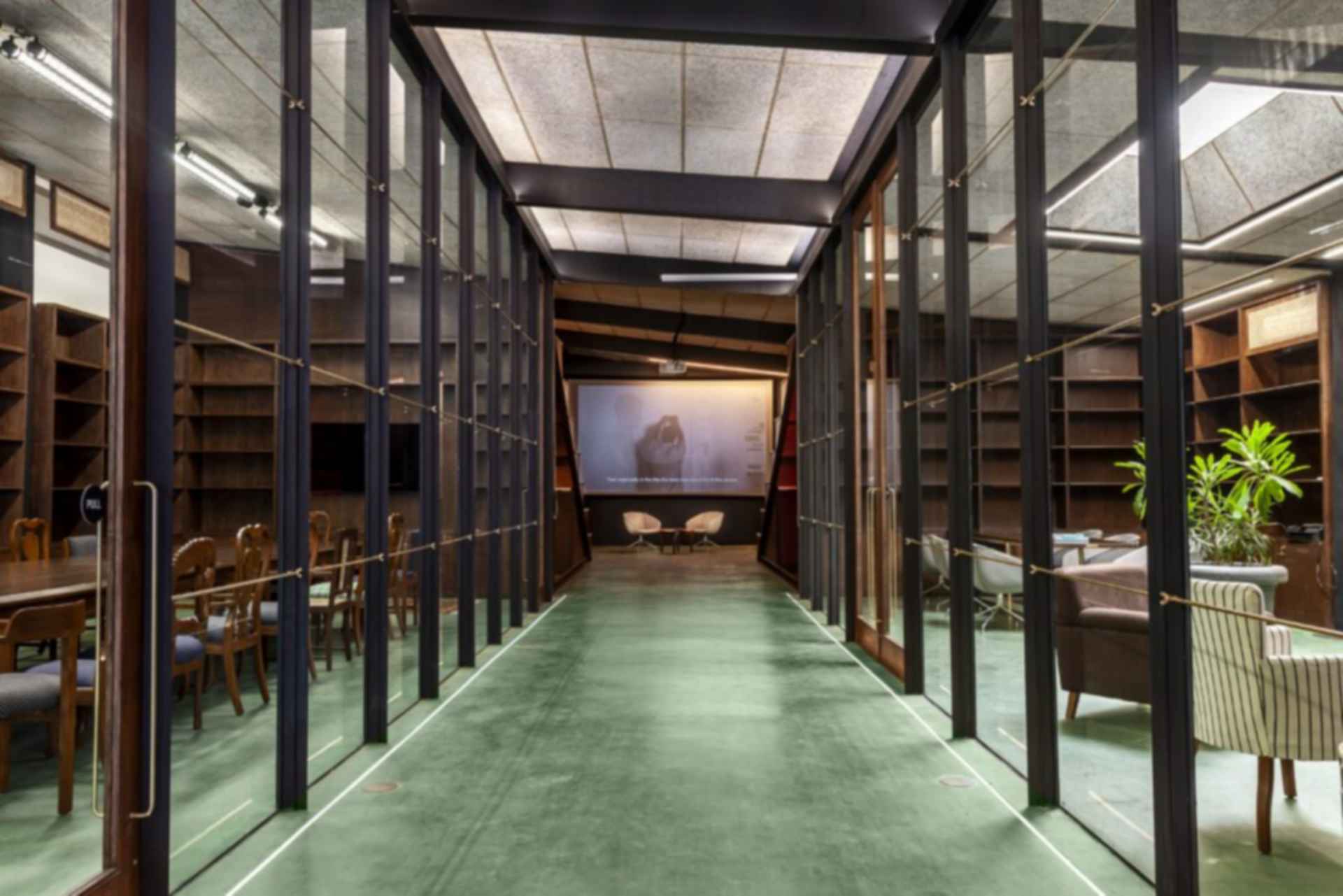 The Common Room - Corridor