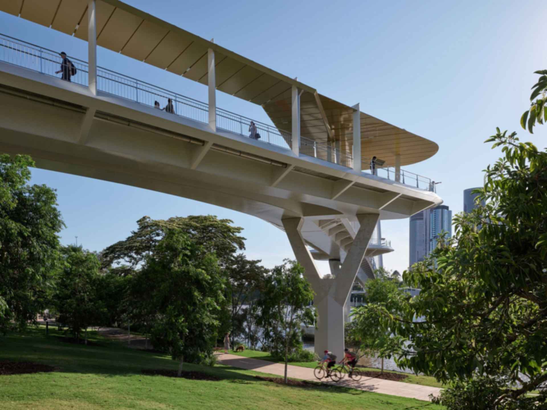 Kangaroo Point Bridge - Parkside