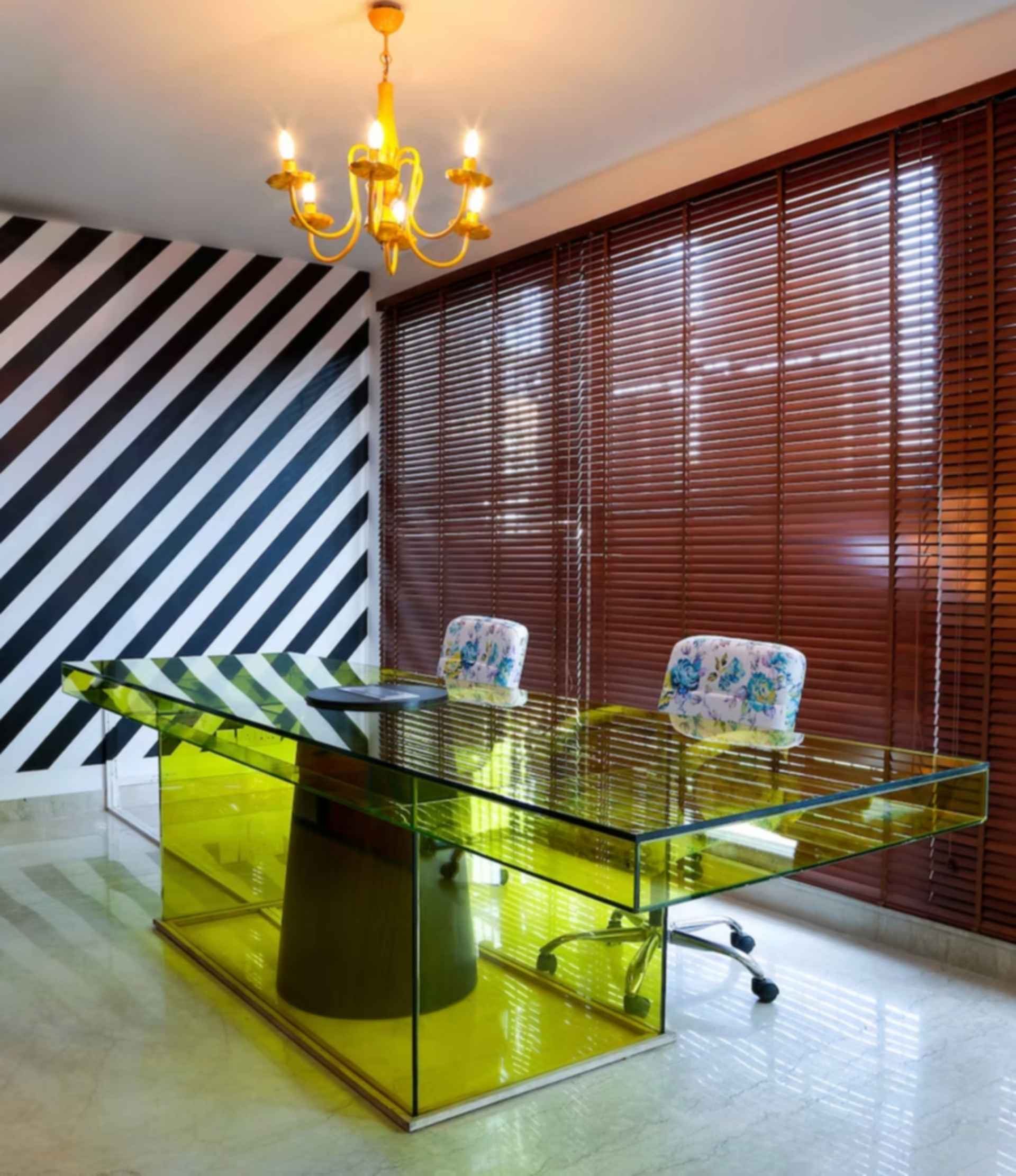 Esquire Office - Desk