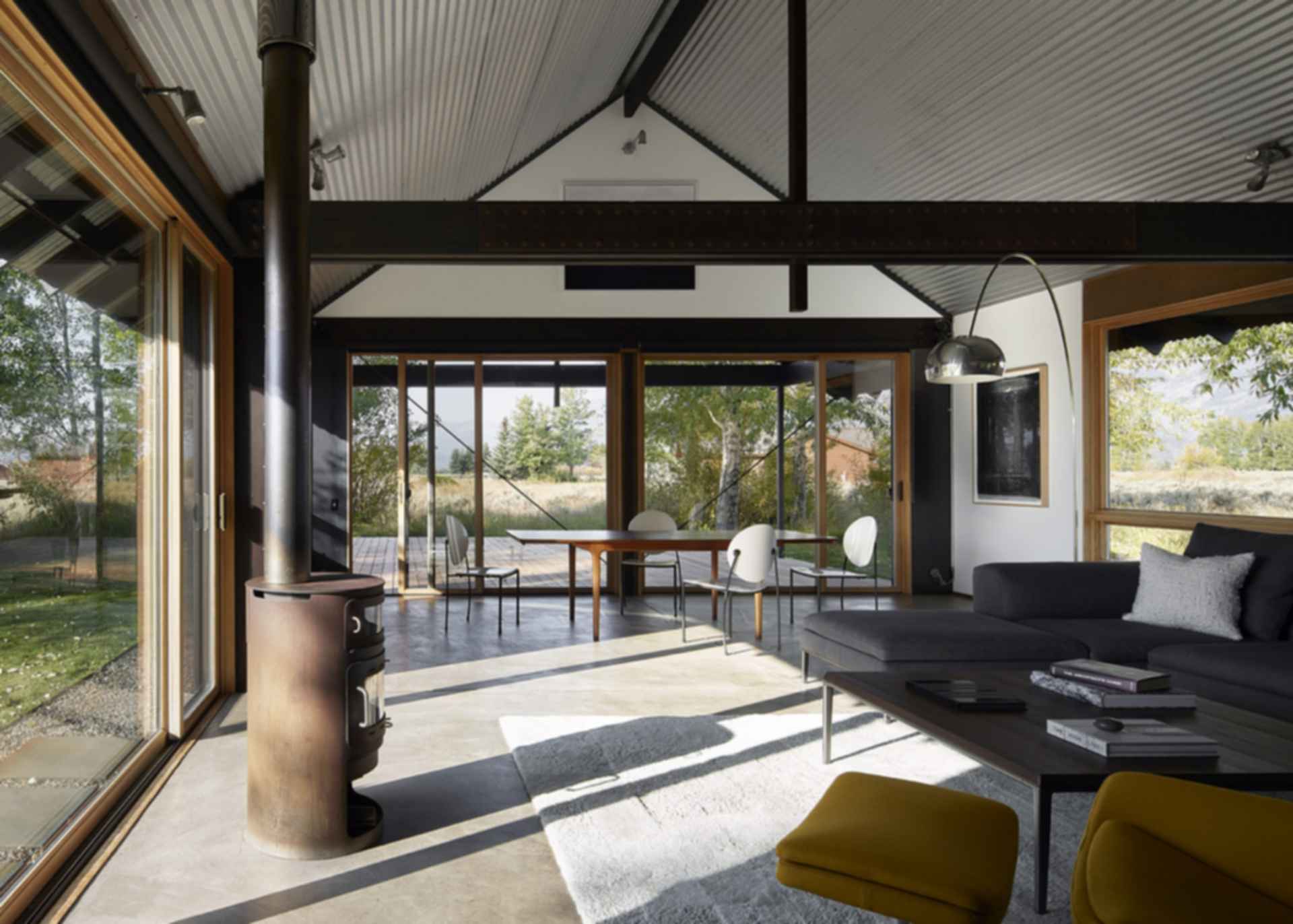 Logan Pavilion - Lounge