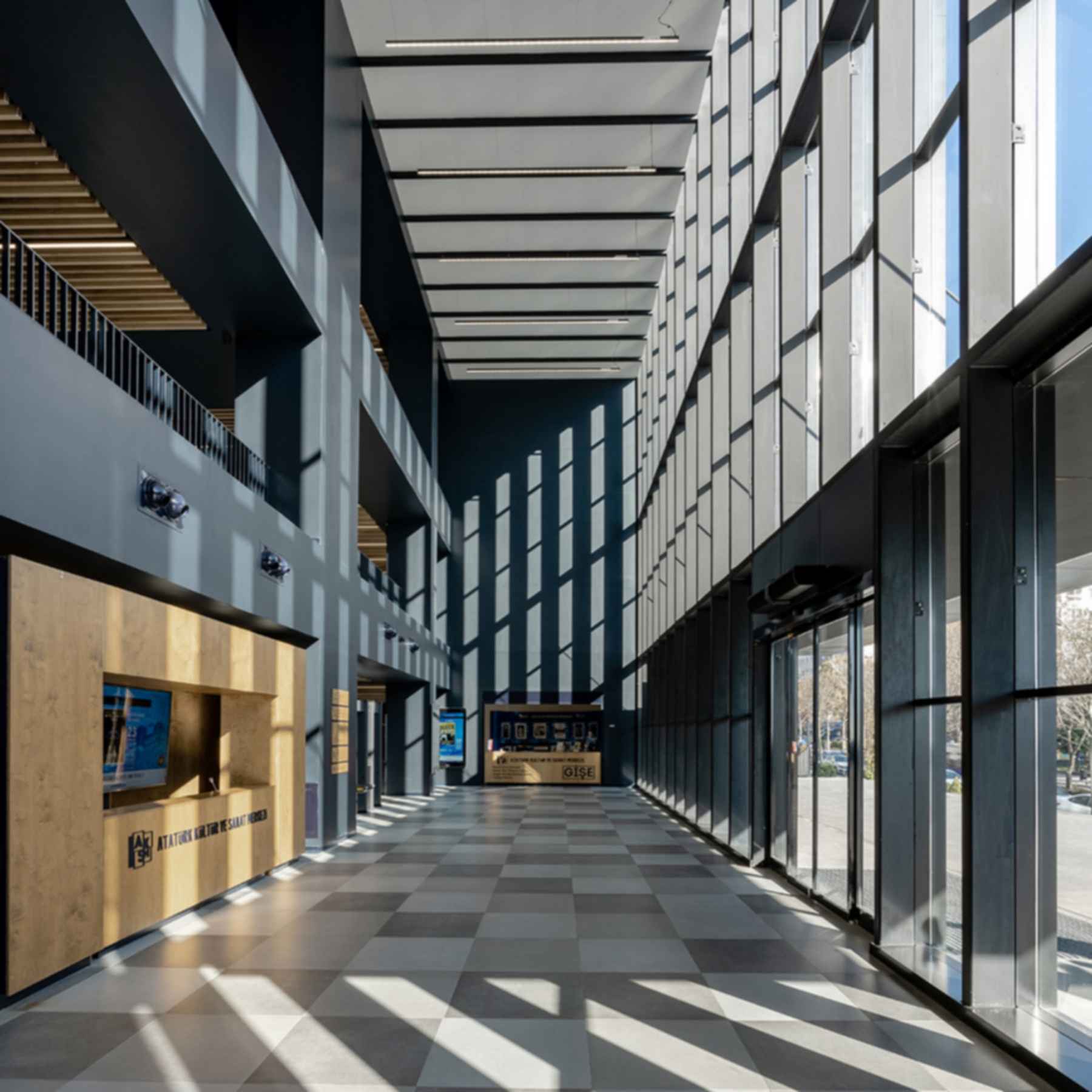 Beylikdüzü Cultural Center - Entrance