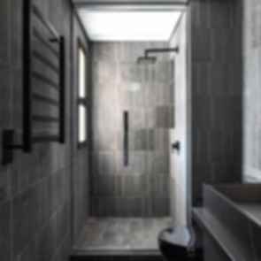Long House - Bathroom