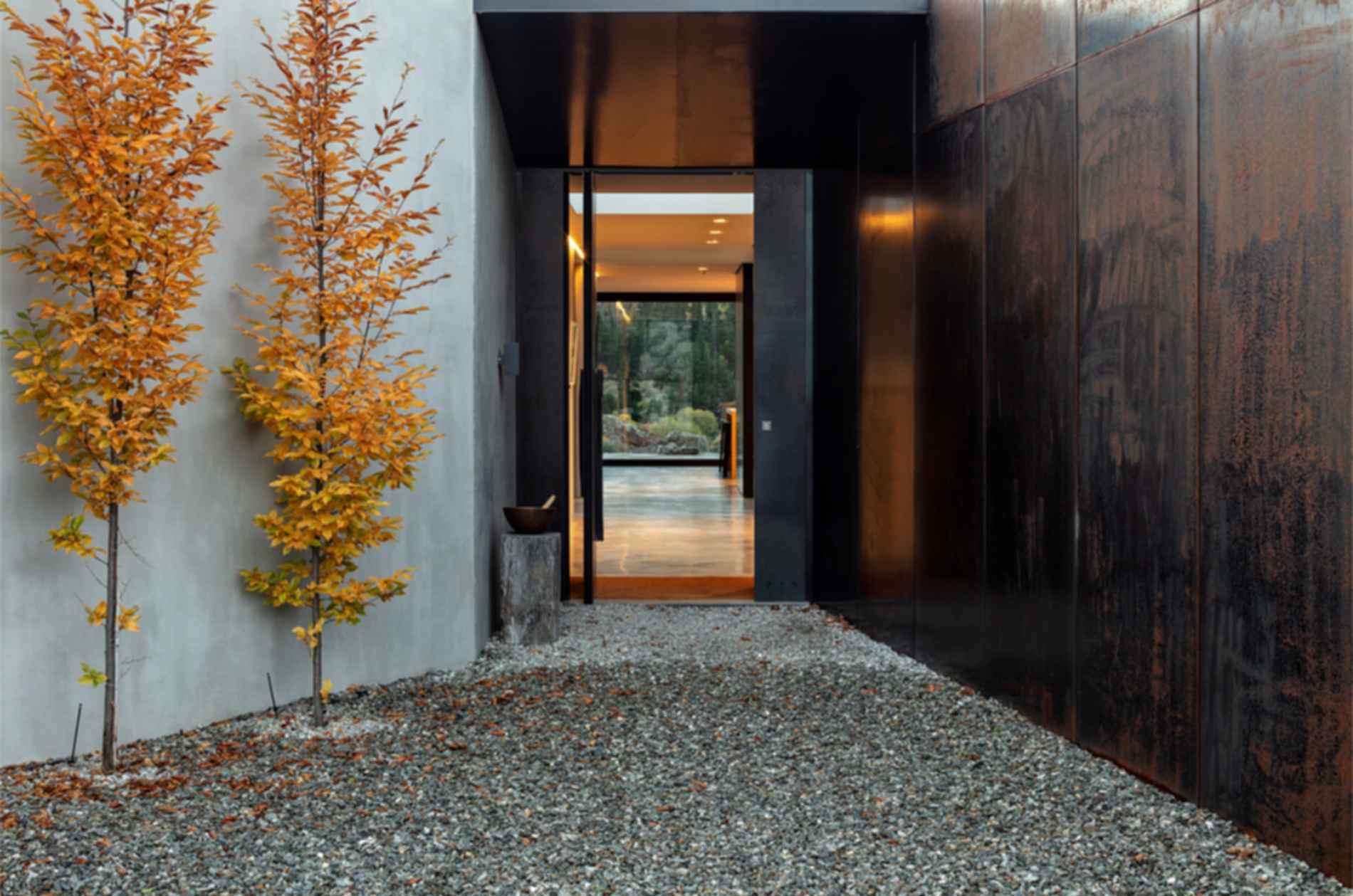 Black Quail House - Entrance