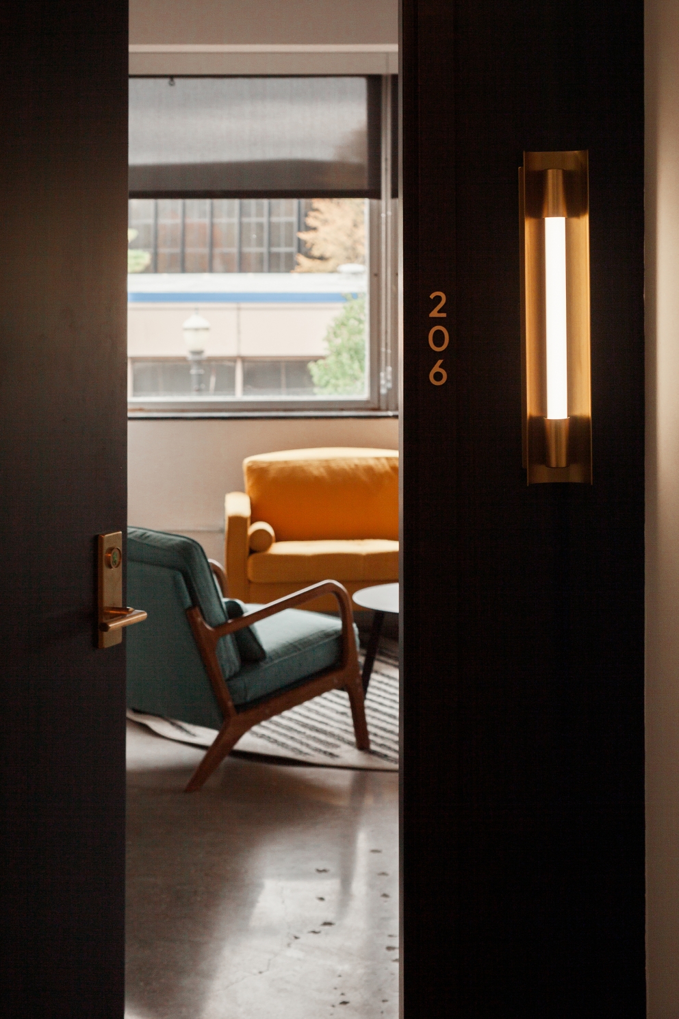 Glunz Hall - Student Apartment - modlar.com