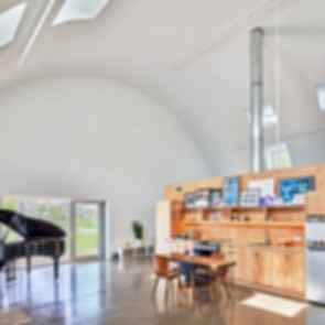 Caterpillar - Interior