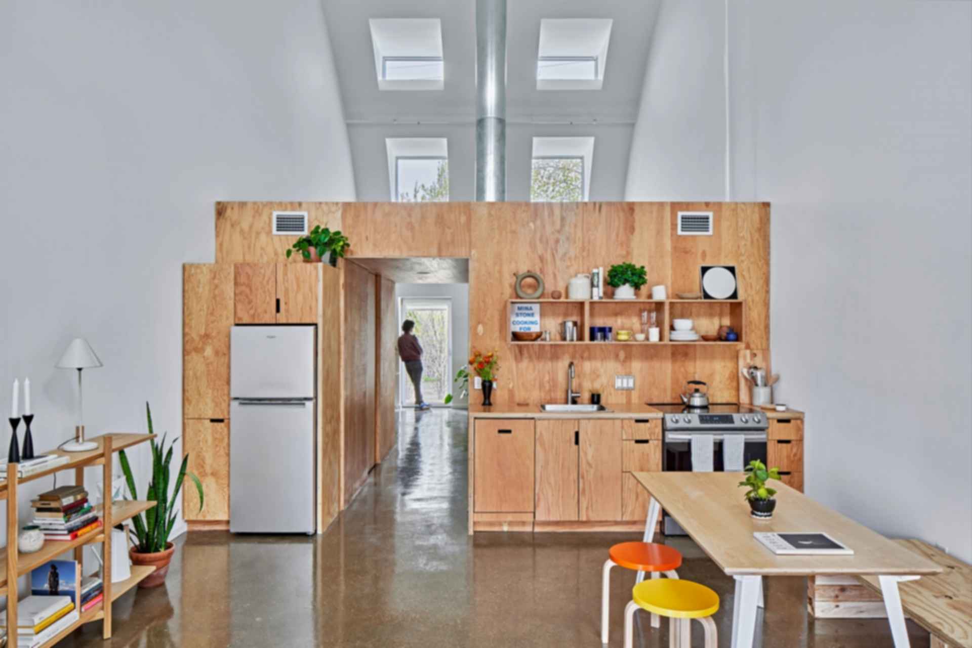 Caterpillar - Kitchen