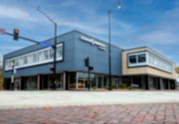 Glunz Hall - Exterior