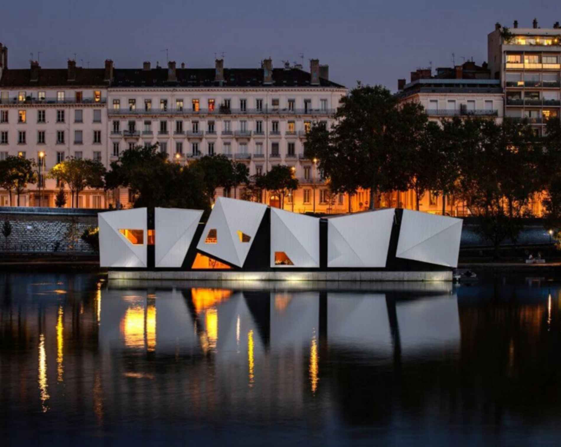 Floating Theater Lyon - Exterior