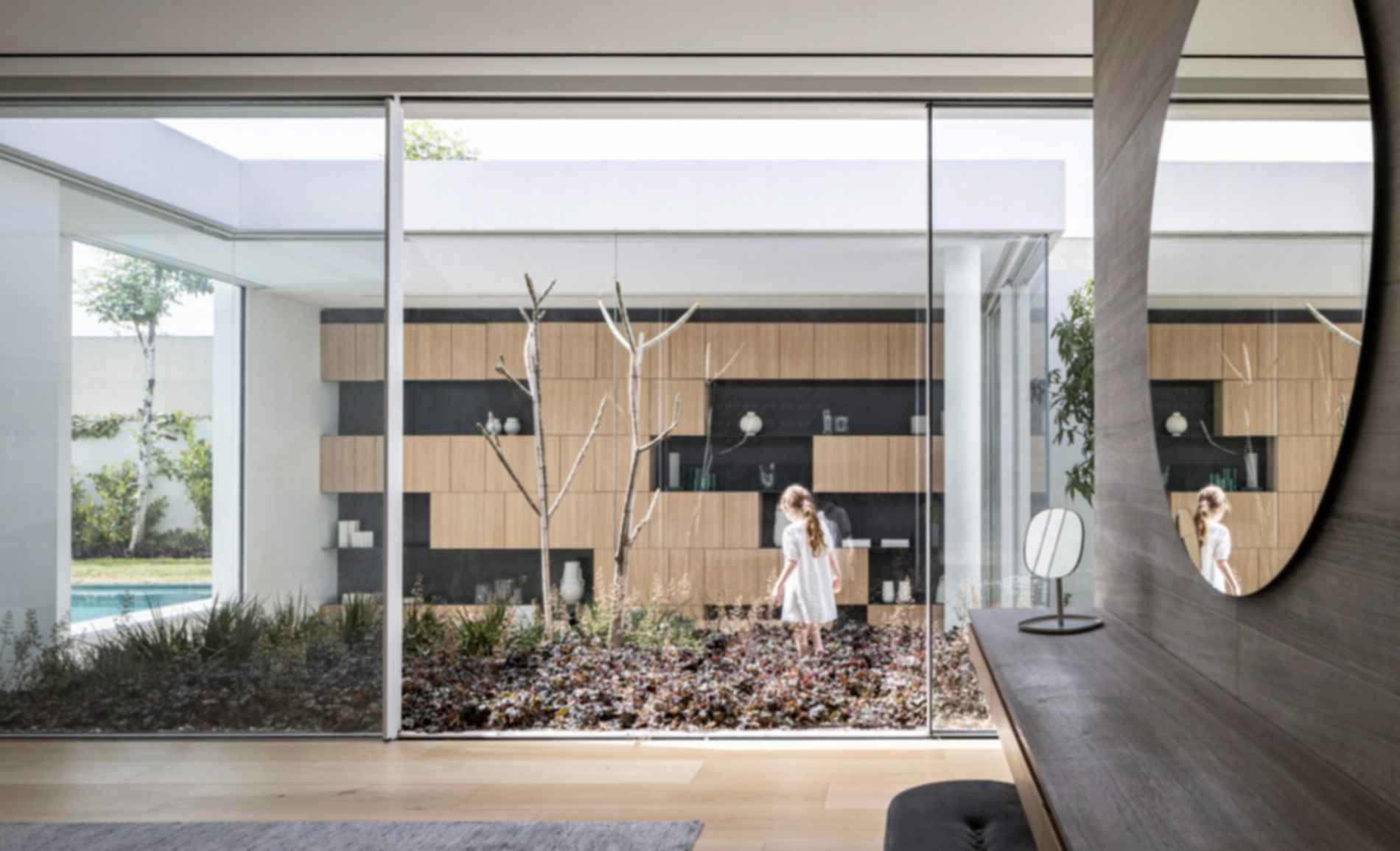 K House - Glass Wall