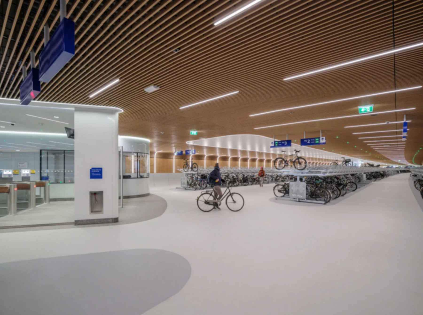 Bike Parking IJboulevard - Interior