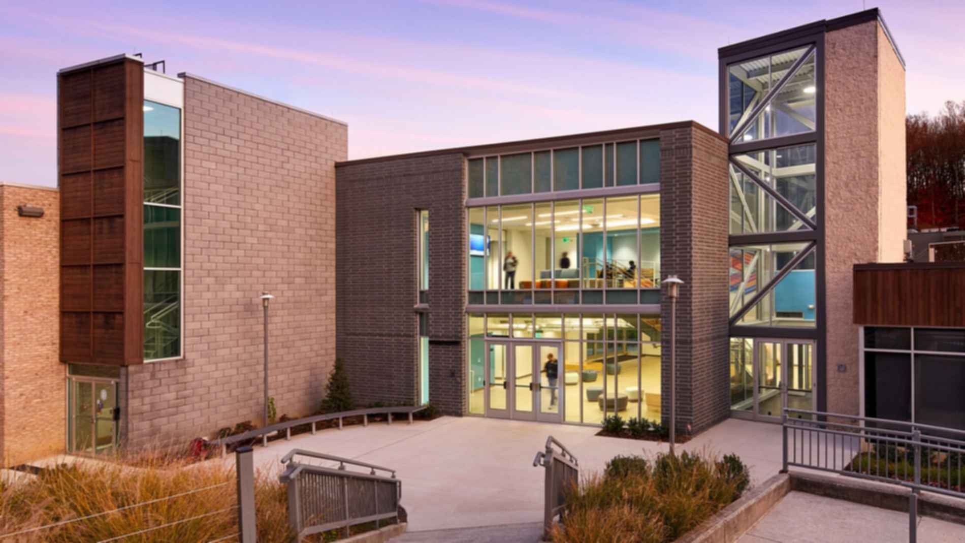 The Park School - Science and Engineering Wing - Façade