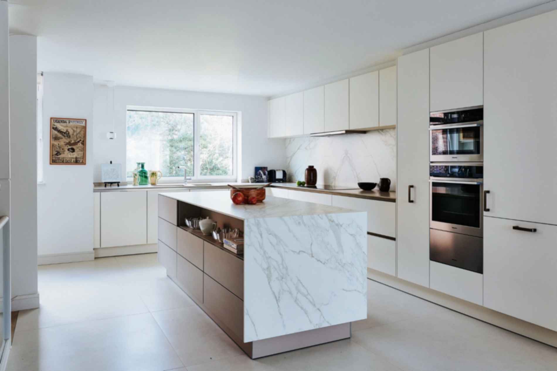 Mid-Century Mews - Kitchen