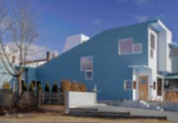 Hudson L-House - Exterior