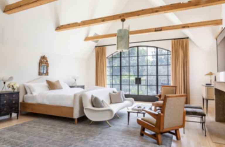 Hancock Park Estate - Bedroom - modlar.com