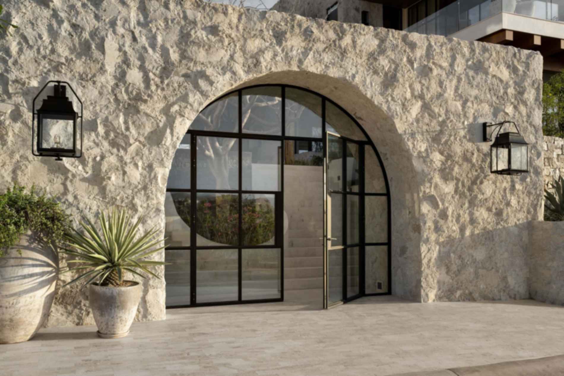 Cabo Dos Vistas - Entrance