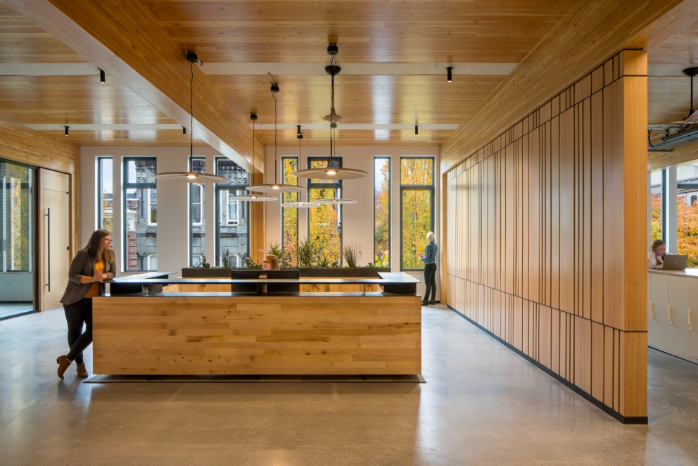 PAE Engineers Living Building - Reception - modlar.com