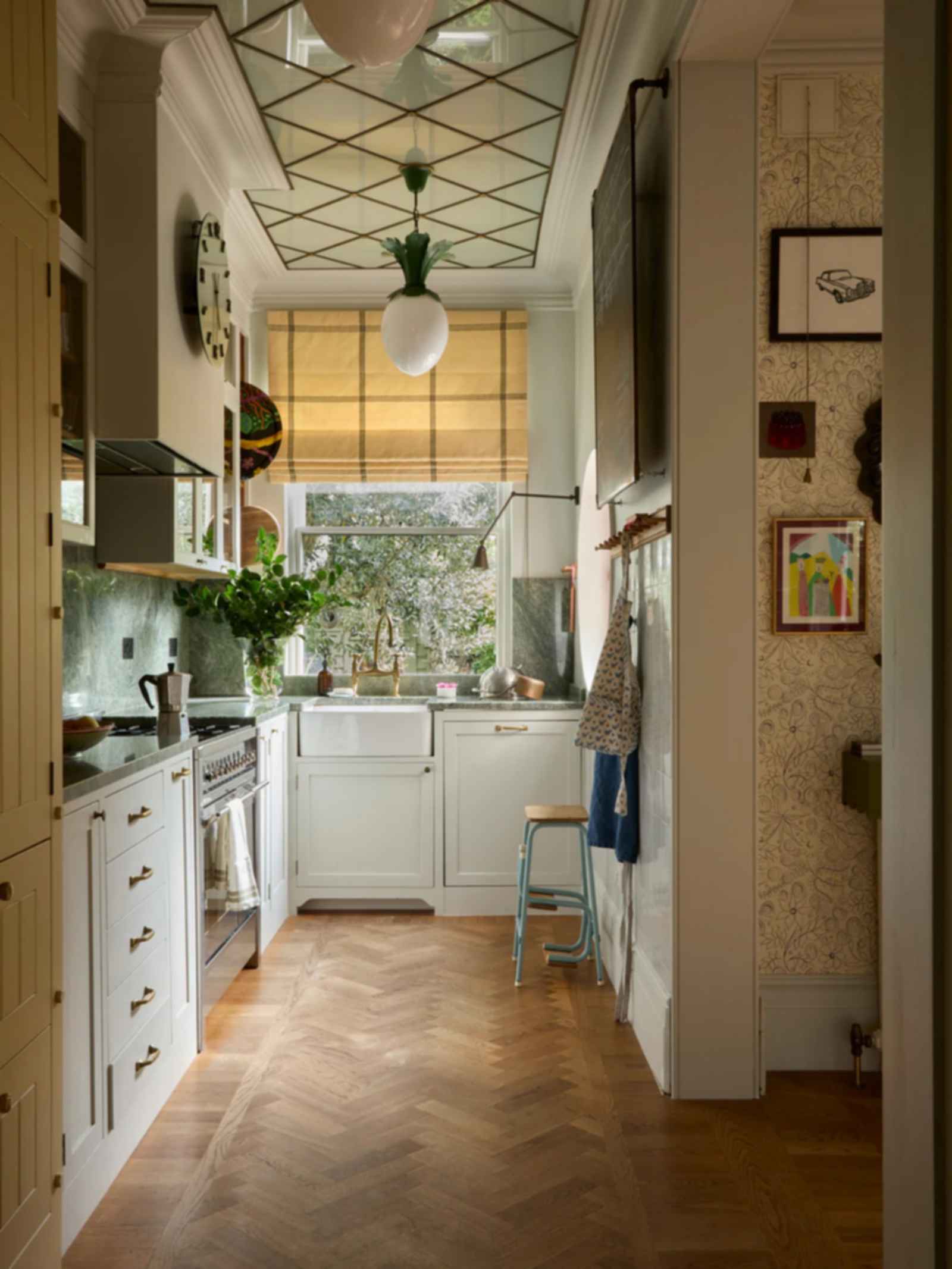 Beata's Riverside Home - Kitchen