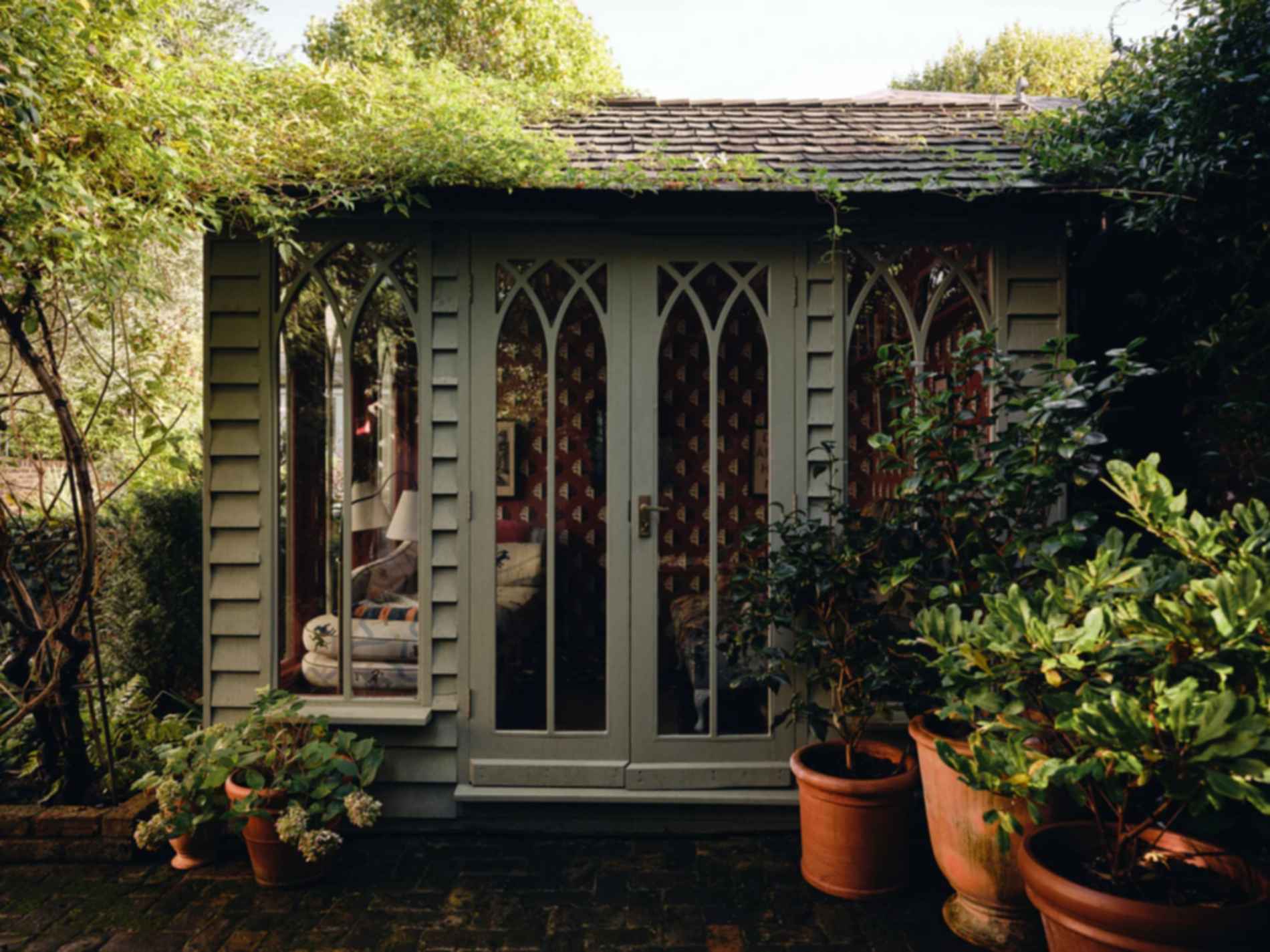 Beata's Riverside Home - Garden House