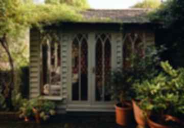 Beata's Riverside Home - Garden House