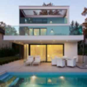 II Kerület Családi Ház - Poolside