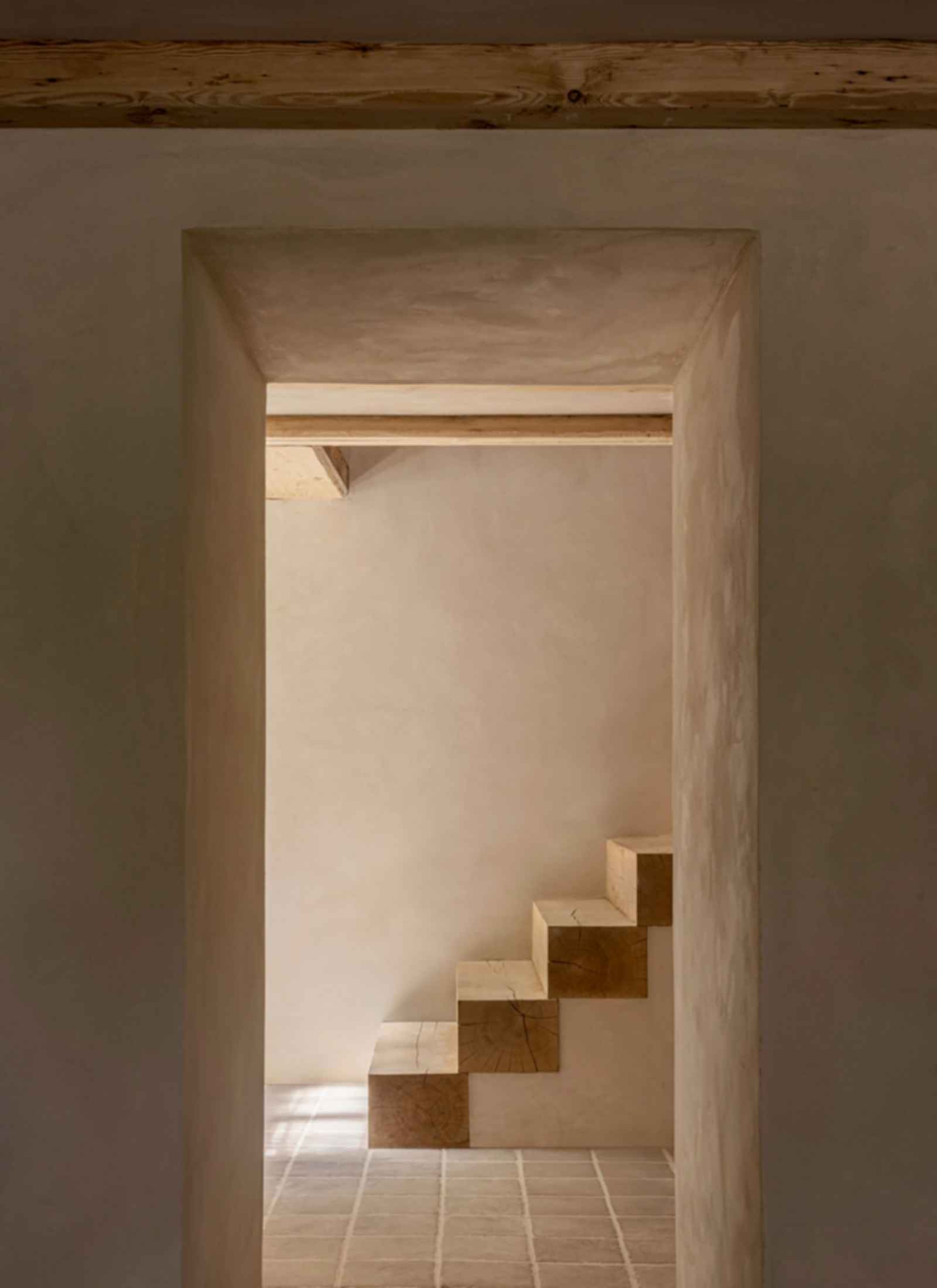 Guest House Number 16 - Stairs