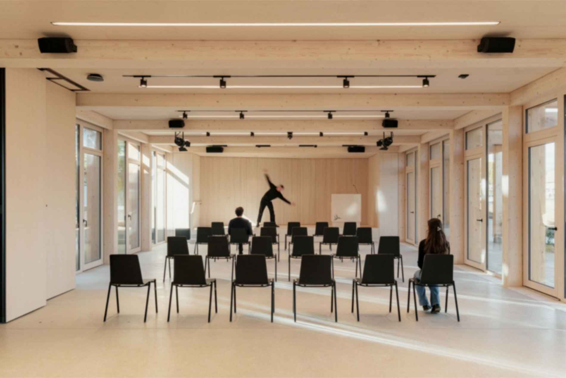 Windkraft Simonsfeld Headquarters Expansion - Seating