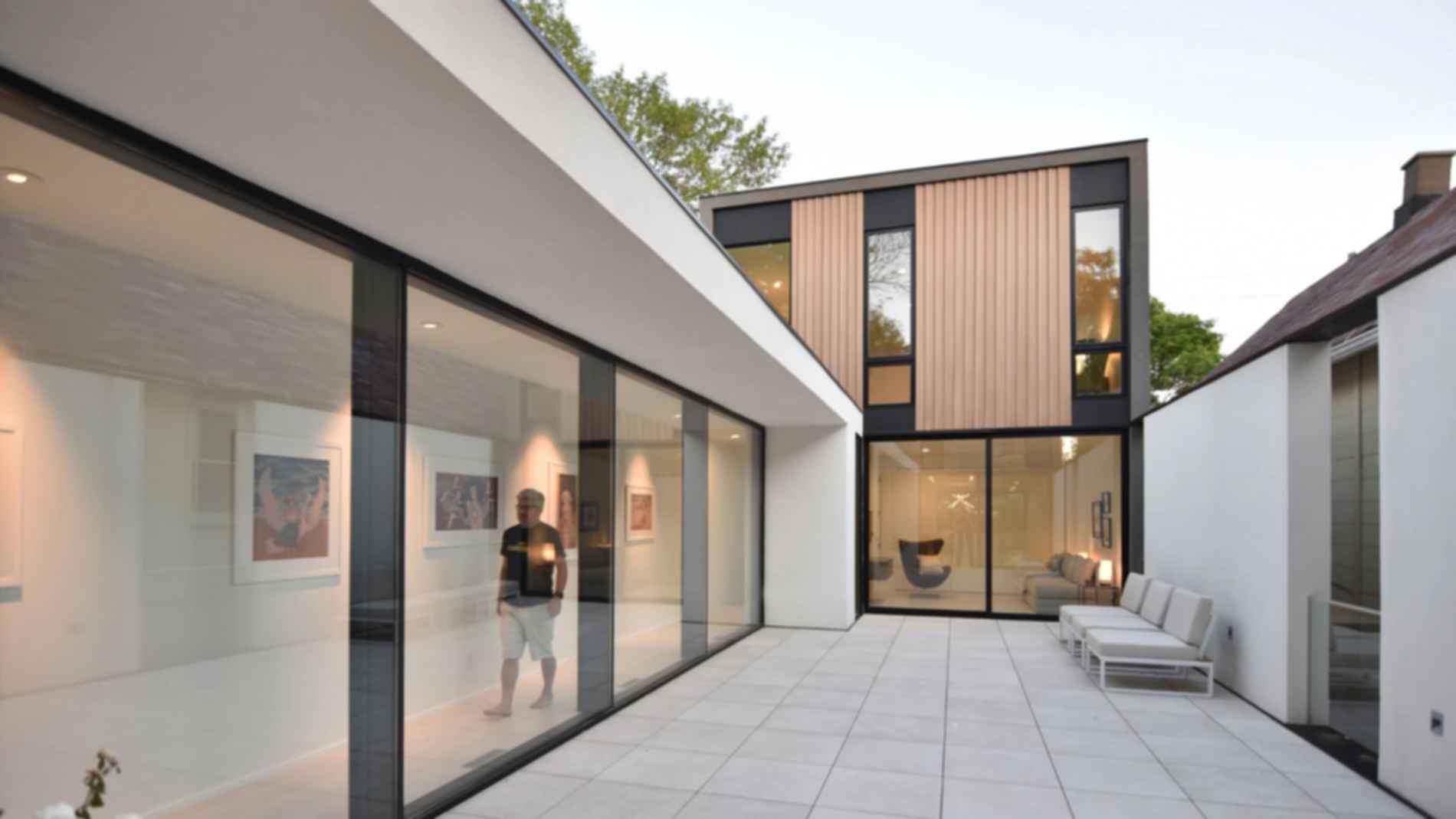 Curtain House - Patio