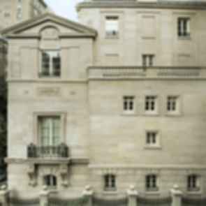 Carhart Mansion - Façade