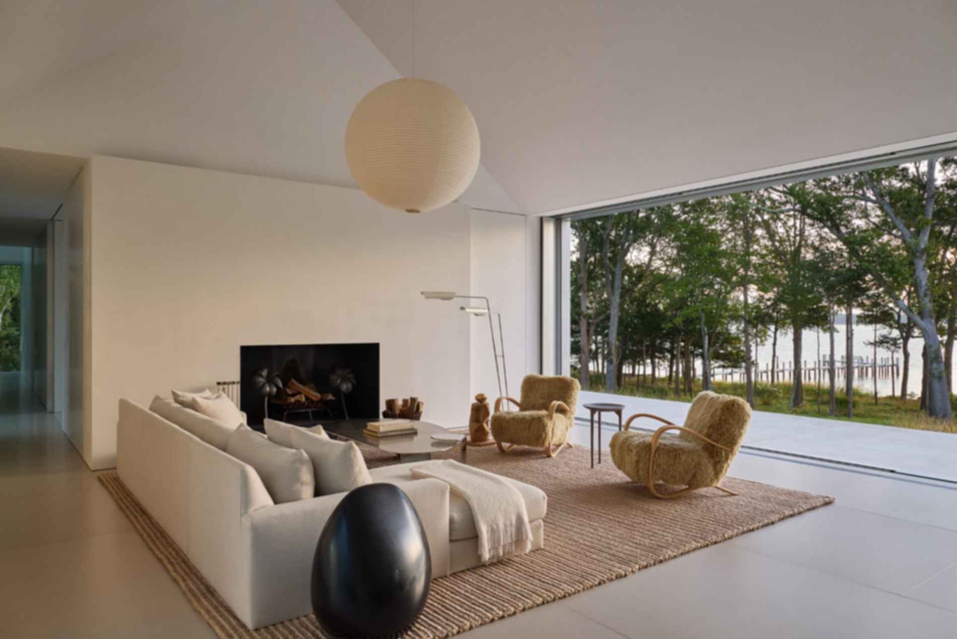 House on Sag Harbor - Interior